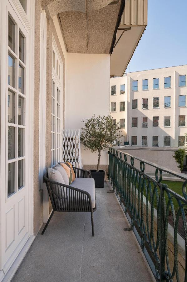 Historic Apartment At Cardosas With Balcony Porto Eksteriør billede